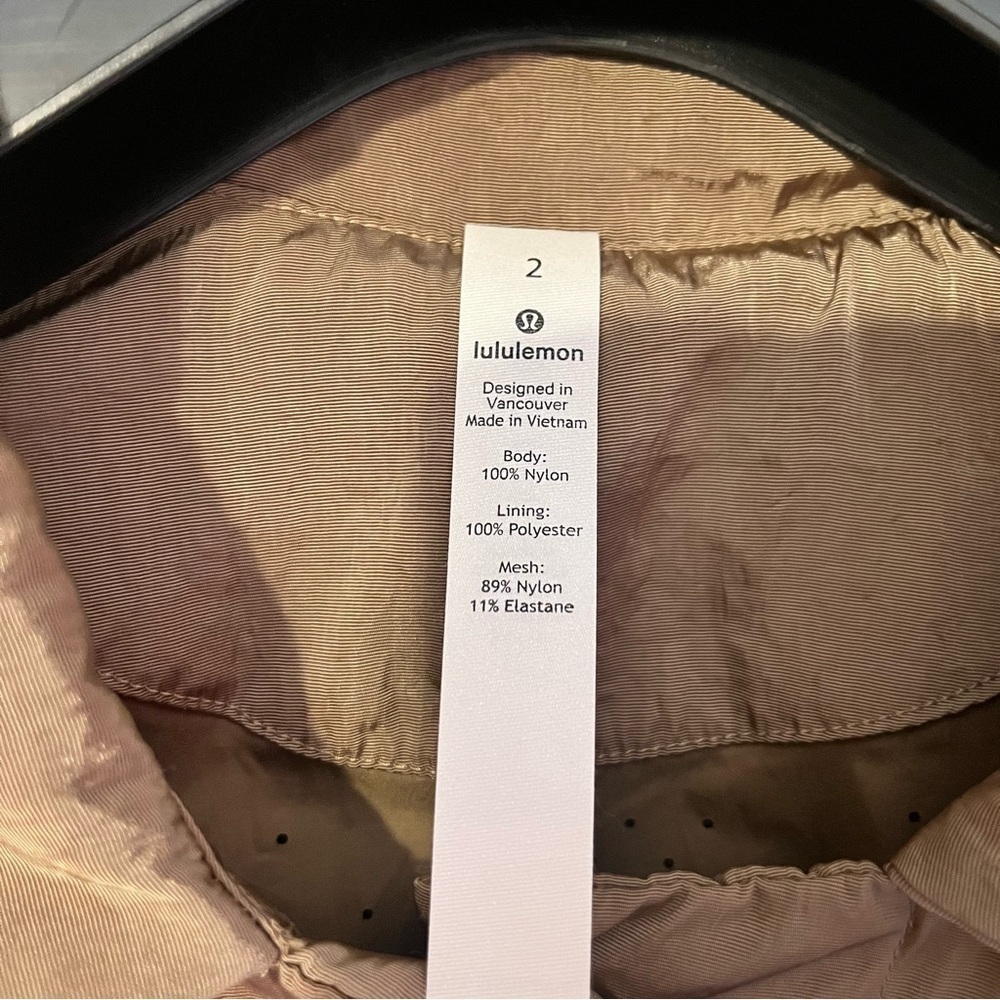 Lululemon Always Effortless Trench NWOT - Picture 7 of 9